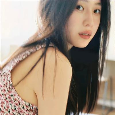 裙底春